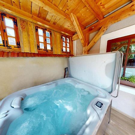 Resort Hisa Ida - Apartments With Hot Tub And Sauna Ivancna Gorica ภายนอก รูปภาพ