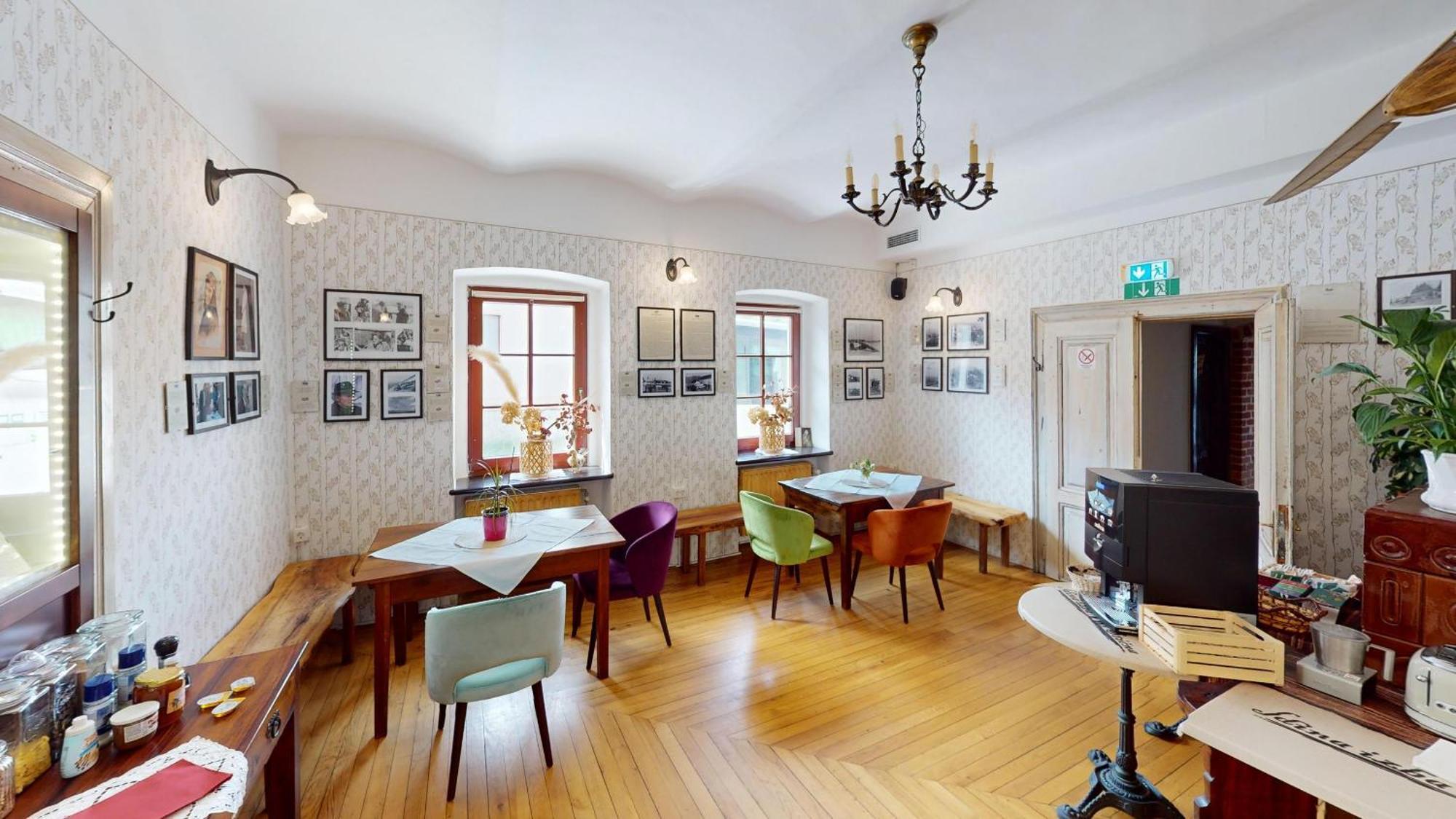 Resort Hisa Ida - Apartments With Hot Tub And Sauna Ivancna Gorica ภายนอก รูปภาพ