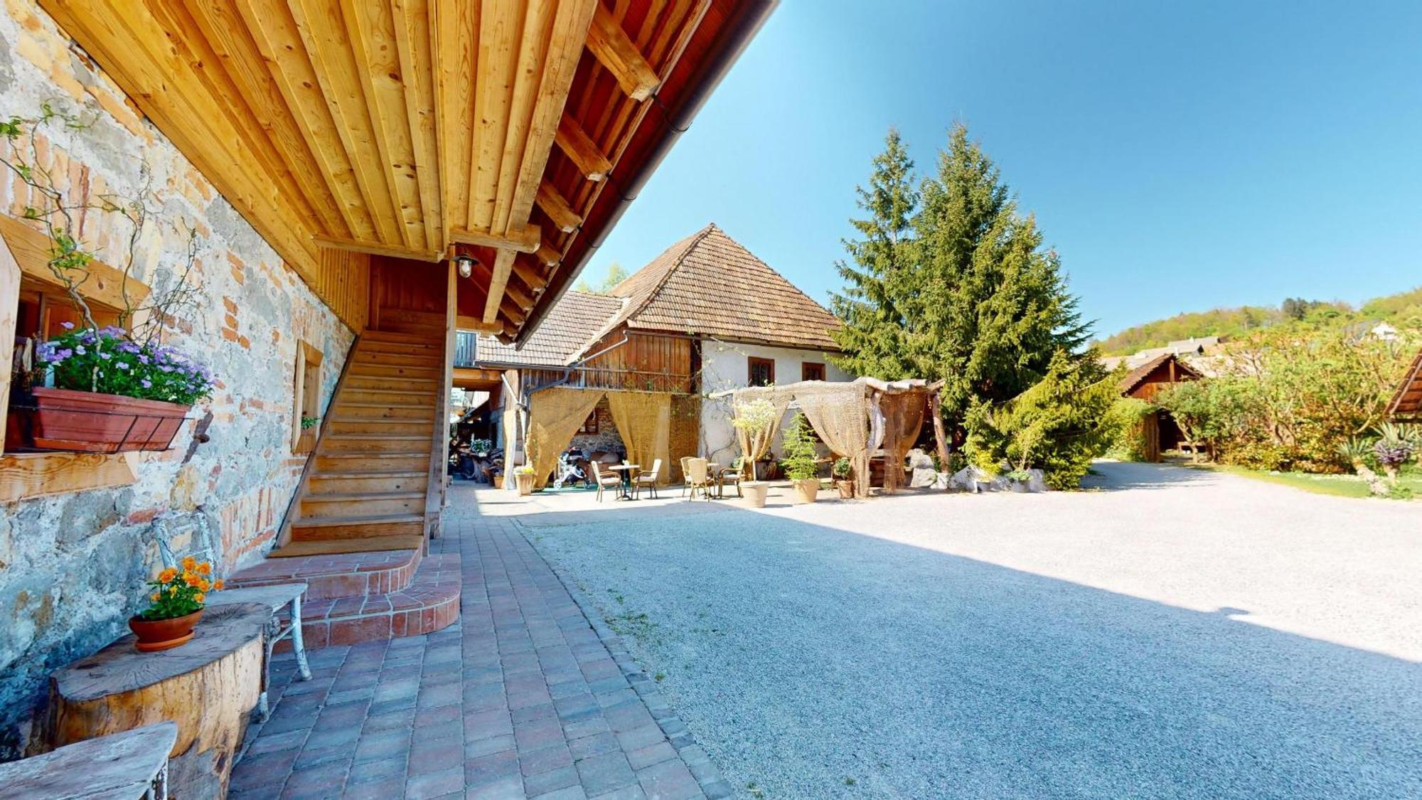 Resort Hisa Ida - Apartments With Hot Tub And Sauna Ivancna Gorica ห้อง รูปภาพ