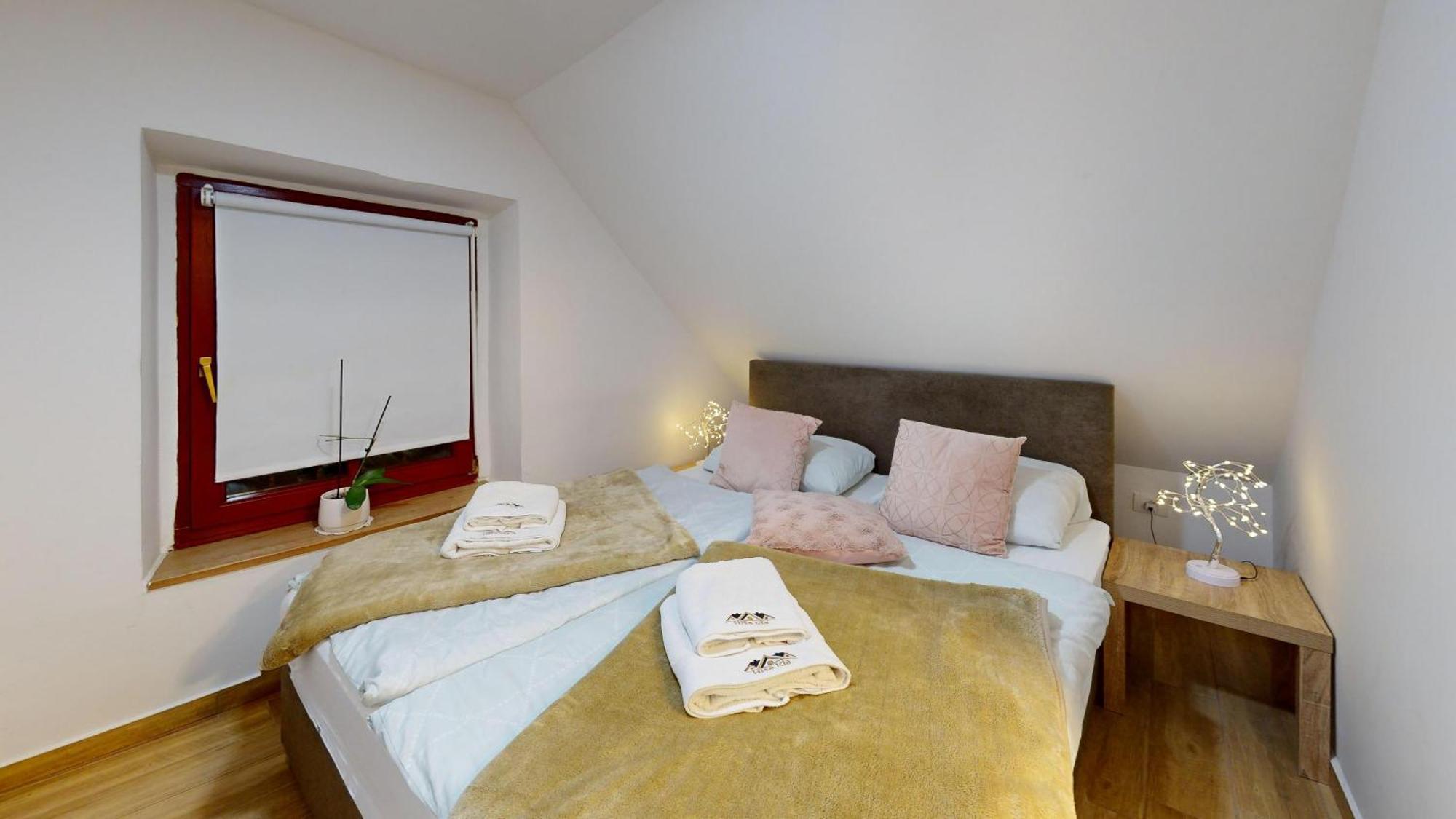 Resort Hisa Ida - Apartments With Hot Tub And Sauna Ivancna Gorica ห้อง รูปภาพ